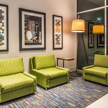 Holiday Inn Express & Suites Farmville By Ihg Bagian luar foto