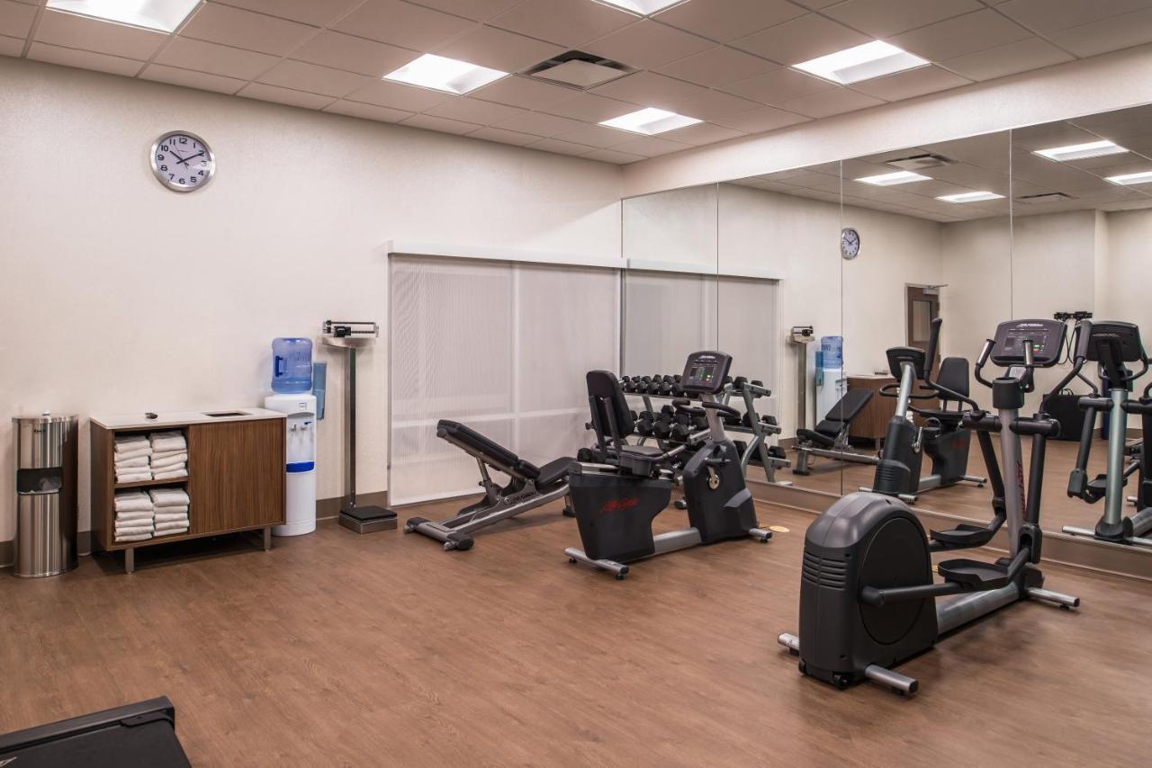 Holiday Inn Express & Suites Farmville By Ihg Bagian luar foto